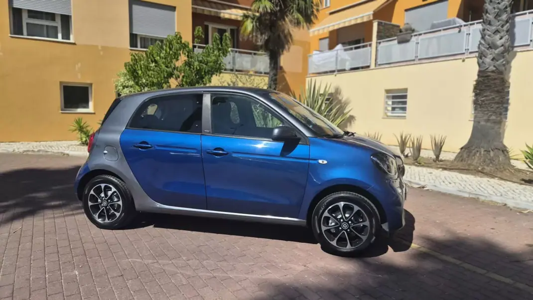 Smart ForFour 2017 - 12890 EUR, 50000 km - 50000km - foto 8 de 14