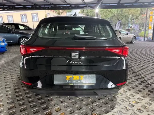 SEAT Leon 2022 - 18900 EUR, 83356 km - AUTO.MOTO.pt - 83356km - foto 8 de 12