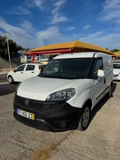 Fiat DOBLO CARGO 1.3 MULTIJET EASY 2019 - 11900 EUR, 131980 km - AUTO.MOTO.pt - 131980km - foto 2 de 7