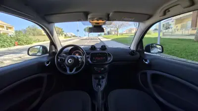 Smart Fortwo Cabrio 2016 - 10980 EUR, 90000 km - AUTO.MOTO.pt - 90000km - foto 2 de 15