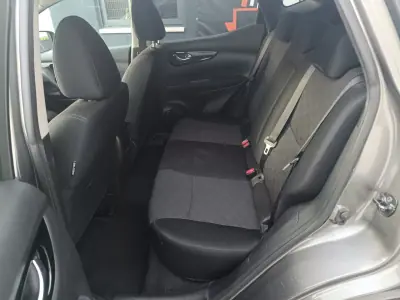 Nissan Qashqai 2016 - 12500 EUR, 183100 km - AUTO.MOTO.pt - 183100km - foto 18 de 36