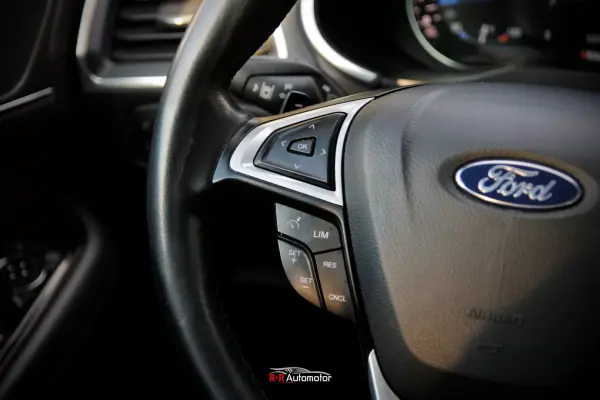 Ford S-Max 2016 - 28900 EUR, 137000 km - AUTO.MOTO.pt - 137000km - foto 18 de 35