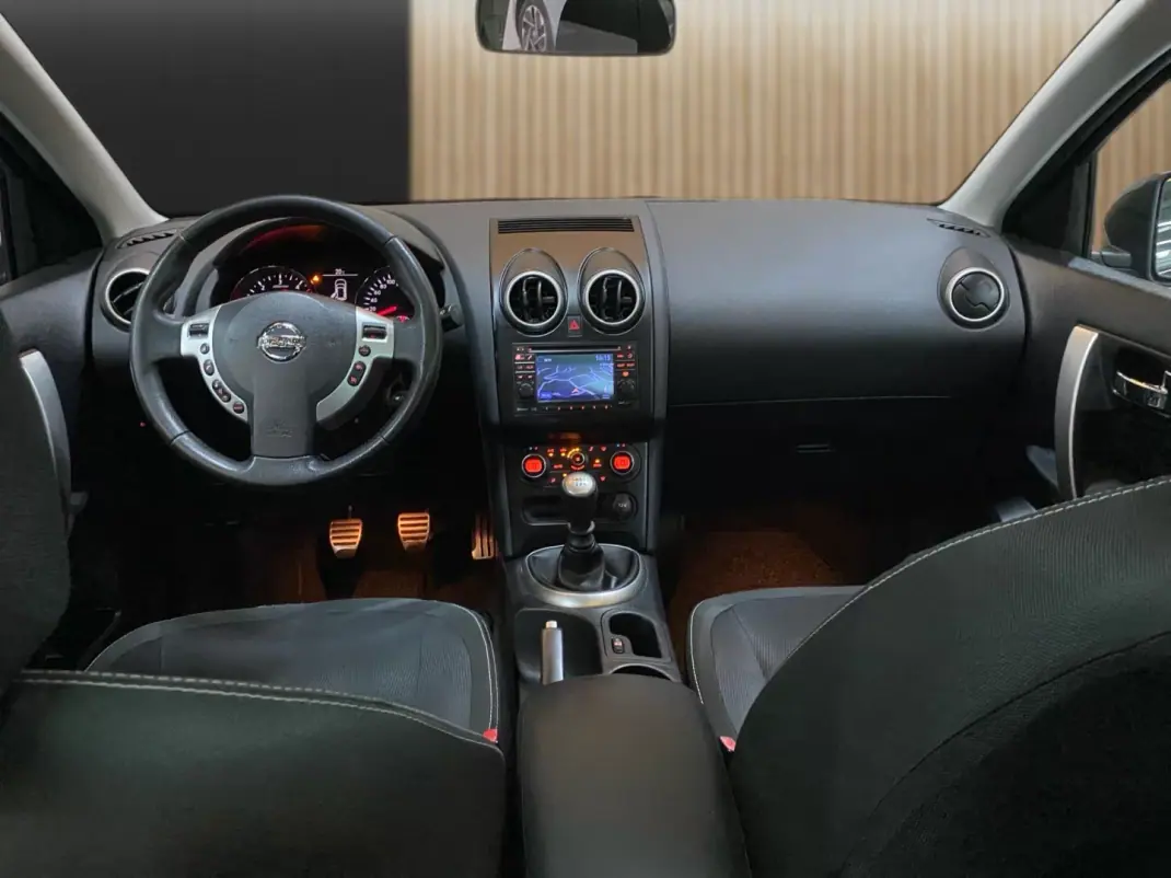 Nissan Qashqai 2010 - 9450 EUR, 163500 km - AUTO.MOTO.pt - 163500km - foto 8 de 20