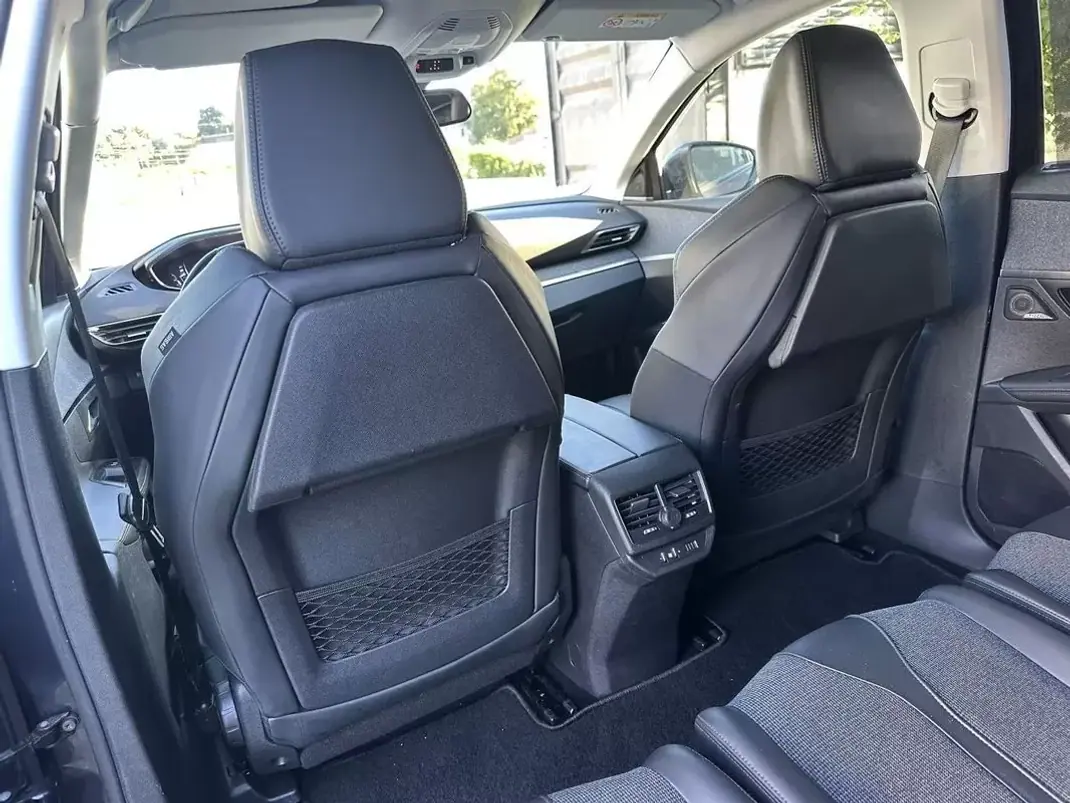 Peugeot 5008 2018 - 14900 EUR, 220000 km - 220000km - foto 51 de 60