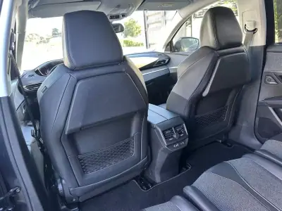 Peugeot 5008 2018 - 14900 EUR, 220000 km - AUTO.MOTO.pt - 220000km - foto 51 de 60