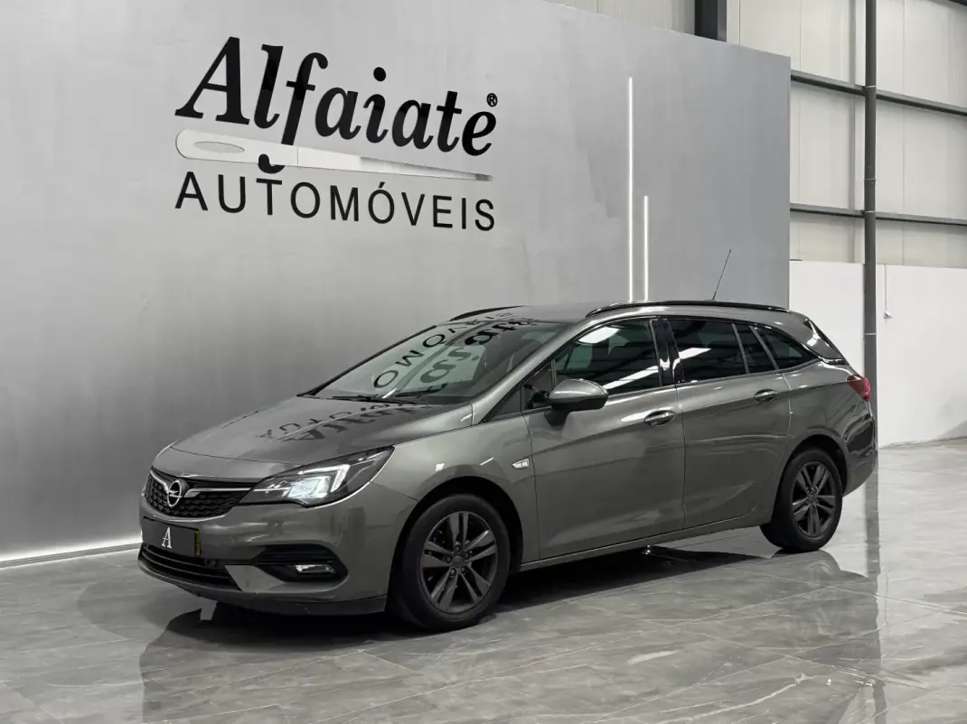 Opel Astra Sports Tourer 2019 - 11990 EUR, 117000 km - 117000km - foto 12 de 24