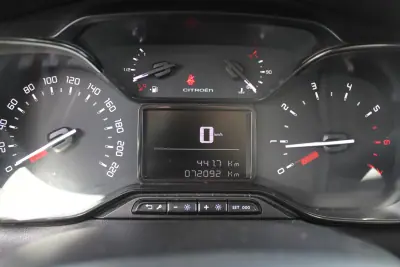 Citroën C3 2019 - 13900 EUR, 72092 km - AUTO.MOTO.pt - 72092km - foto 19 de 21