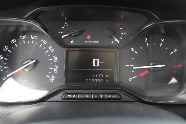 Citroën C3 2019 - 13900 EUR, 72092 km - AUTO.MOTO.pt - 72092km - foto 19 de 21
