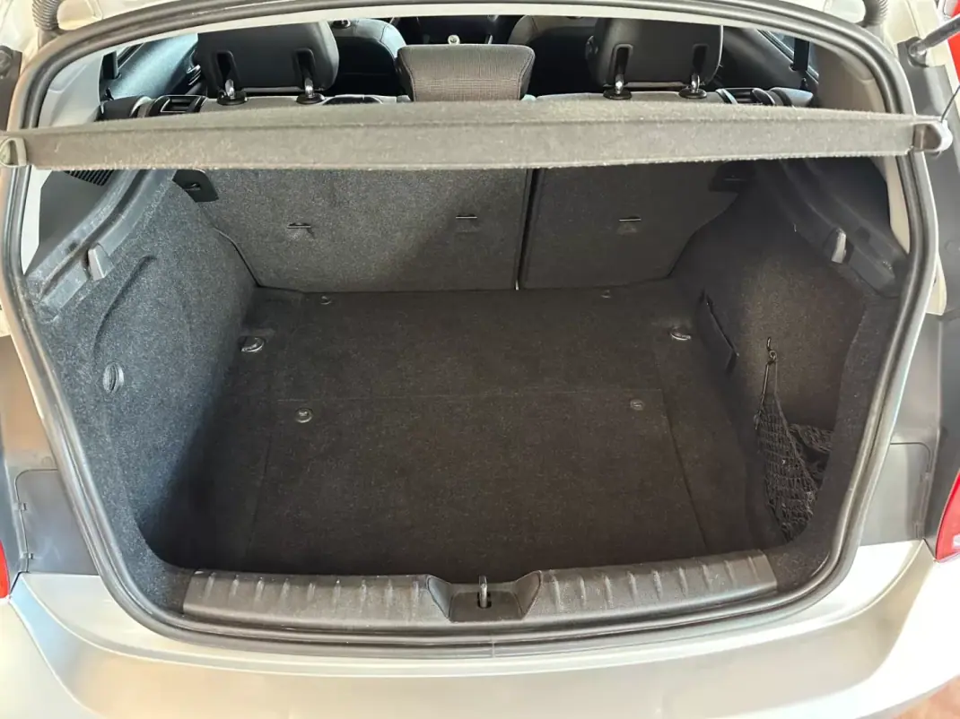 BMW 116 2012 - 13900 EUR, 223396 km - AUTO.MOTO.pt - 223396km - foto 23 de 25