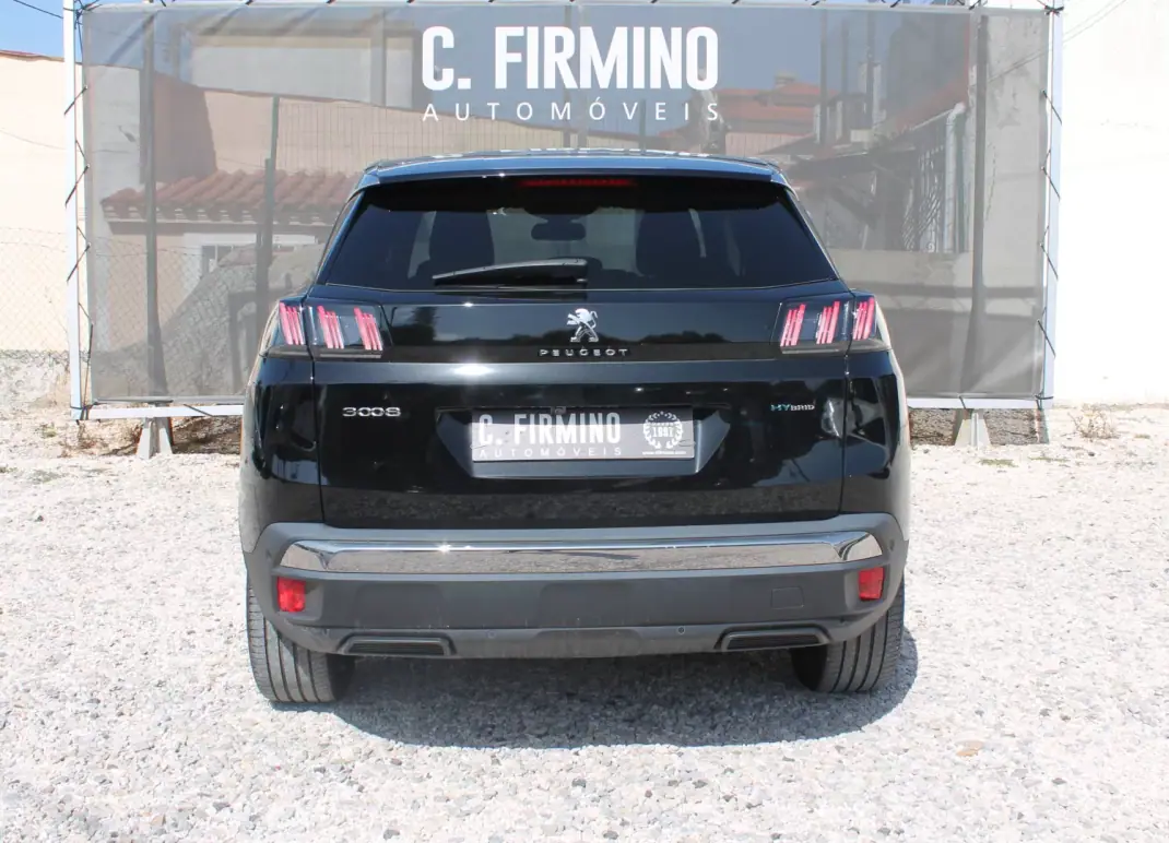 Peugeot 3008 2024 - 27480 EUR, 21284 km - 21284km - foto 6 de 17