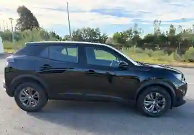 Peugeot 2008 2021 — foto 3 de 14