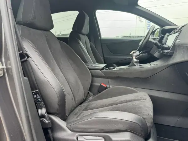 DS DS7 Crossback 2019 - 17900 EUR, 147892 km - AUTO.MOTO.pt - 147892km - foto 22 de 25