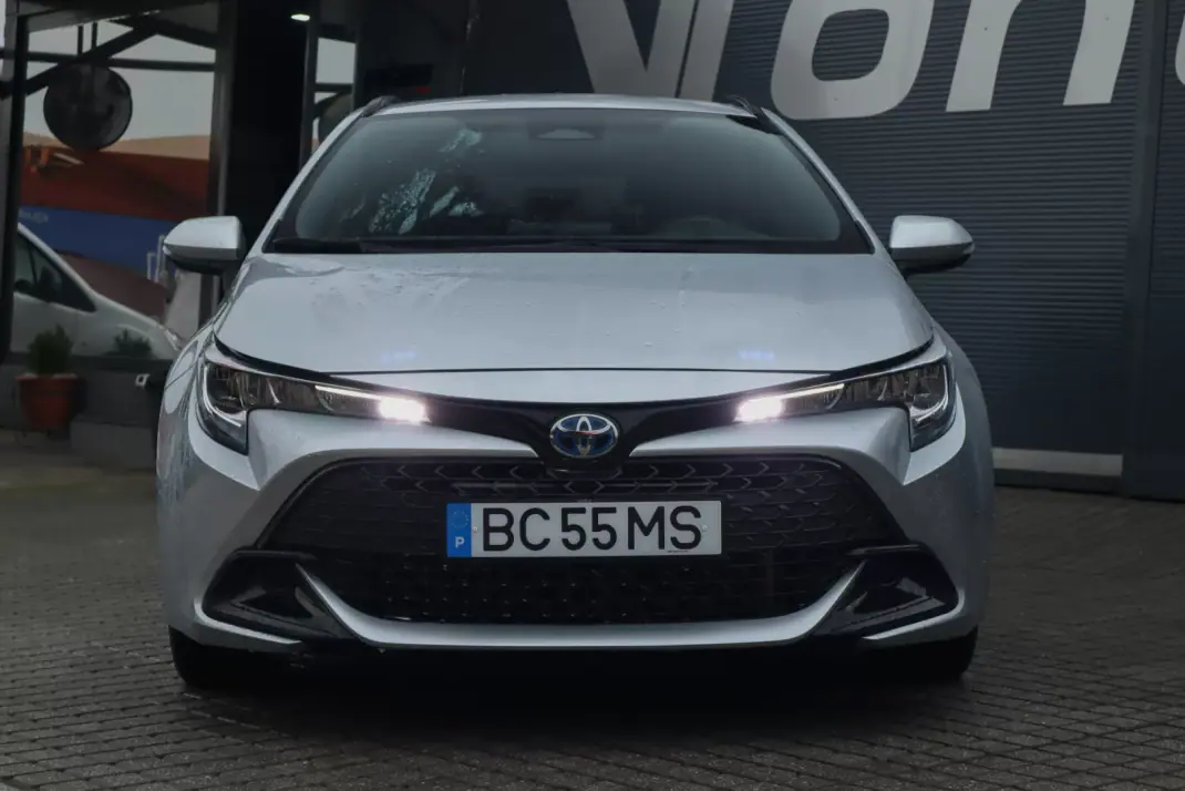 Toyota Corolla Touring Sports 2023 - 24680 EUR, 40100 km - AUTO.MOTO.pt - 40100km - foto 12 de 27