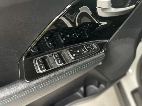 Kia e-Niro 2021 - 33500 EUR, 69000 km - AUTO.MOTO.pt - 69000km - foto 26 de 51