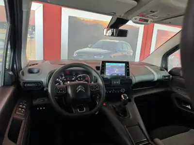 Citroën Berlingo 2019 - 20990 EUR, 103199 km - AUTO.MOTO.pt - 103199km - foto 18 de 21