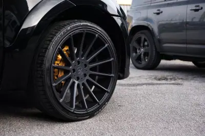 Porsche Macan 2014 - 35600 EUR, 199000 km - AUTO.MOTO.pt - 199000km - foto 13 de 47