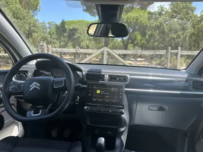 Citroën C3 2018 - 8250 EUR, 130000 km - AUTO.MOTO.pt - 130000km - foto 6 de 11