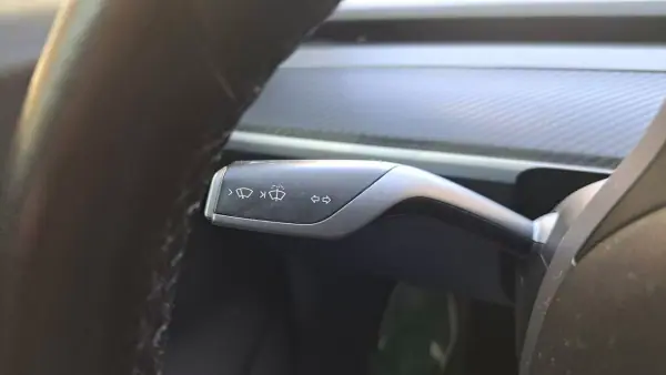 Tesla Model 3 2019 - 22500 EUR, 113000 km - AUTO.MOTO.pt - 113000km - foto 42 de 53