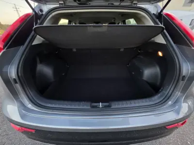 Kia Niro EV 2022 - 23990 EUR, 89000 km - AUTO.MOTO.pt - 89000km - foto 31 de 46