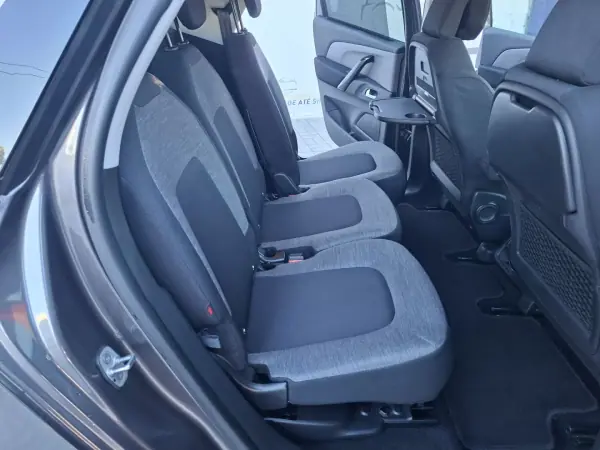 Citroën C4 Spacetourer 2019 — foto 2 de 37