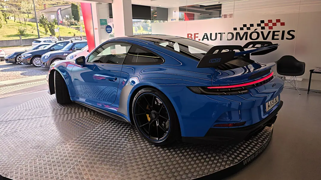 Porsche 992 2023 - 245000 EUR, 18096 km - AUTO.MOTO.pt - 18096km - foto 22 de 56