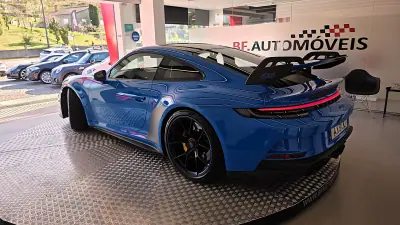 Porsche 992 2023 - 245000 EUR, 18096 km - AUTO.MOTO.pt - 18096km - foto 22 de 56