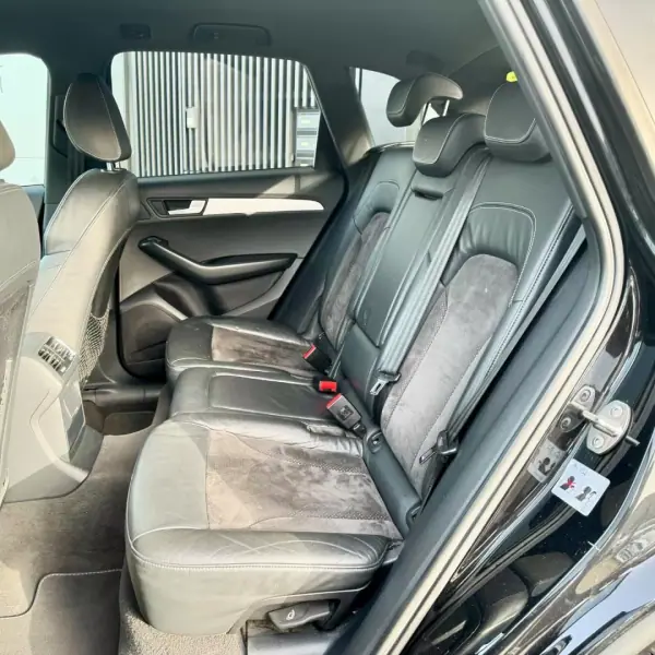 Audi Q5 2008 - 13900 EUR, 201500 km - AUTO.MOTO.pt - 201500km - foto 9 de 25
