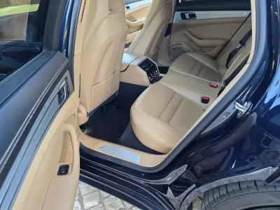 Porsche Panamera Sport Turismo 2018 - 64990 EUR, 99000 km - 99000km - foto 9 de 12