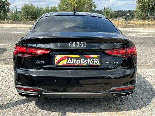 Audi A5 Sportback 2021 - 30900 EUR, 153314 km - AUTO.MOTO.pt - 153314km - foto 6 de 35