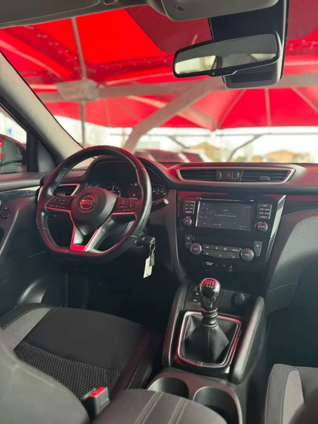 Nissan Qashqai 2018 - 18500 EUR, 118088 km - AUTO.MOTO.pt - 118088km - foto 12 de 16