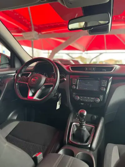 Nissan Qashqai 2018 - 18500 EUR, 118088 km - AUTO.MOTO.pt - 118088km - foto 12 de 16