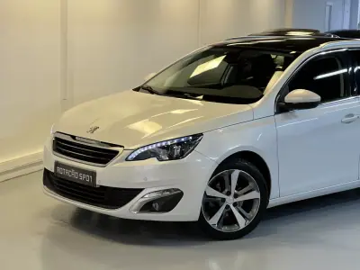Peugeot 308 SW 2015 - 12990 EUR, 115000 km - AUTO.MOTO.pt - 115000km - foto 15 de 28