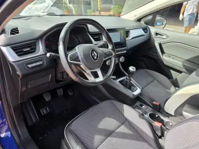 Renault Captur 2023 - 18950 EUR, 73065 km - 73065km - foto 3 de 6