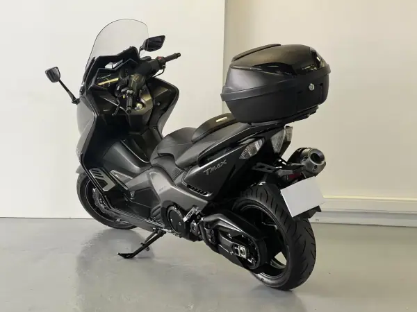 Yamaha TMAX 2015 - 8990 EUR, 25000 km - AUTO.MOTO.pt - 25000km - foto 6 de 26