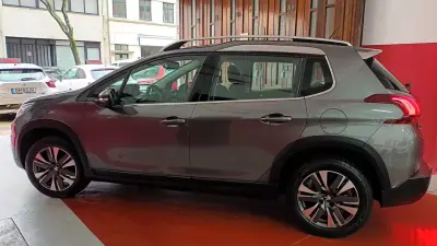 Peugeot 2008 2016 - 13750 EUR, 44423 km - AUTO.MOTO.pt - 44423km - foto 8 de 58