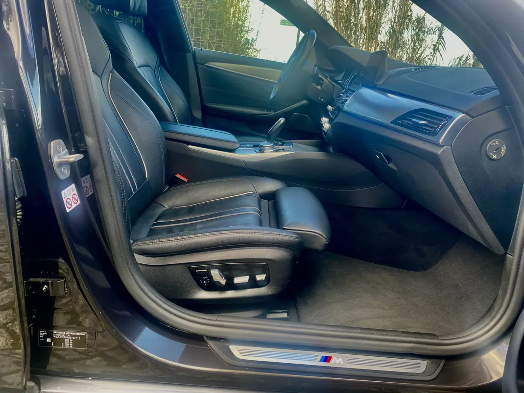 BMW 520 2019 - 26950 EUR, 268120 km - AUTO.MOTO.pt - 268120km - foto 5 de 18
