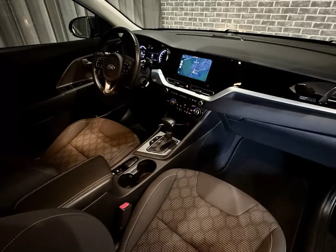 Kia Niro 2020 - 17490 EUR, 168000 km - AUTO.MOTO.pt - 168000km - foto 21 de 21