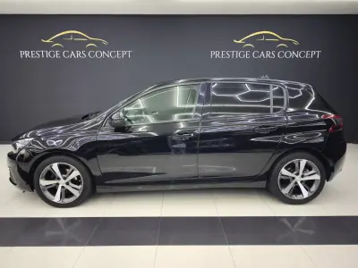 Peugeot 308 2017 - 13950 EUR, 183610 km - AUTO.MOTO.pt - 183610km - foto 6 de 45