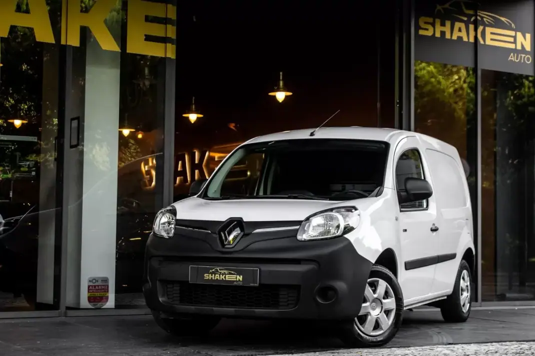 Renault Kangoo E-Tech 2020 - 9990 EUR, 57785 km - AUTO.MOTO.pt - 57785km - foto 1 de 28
