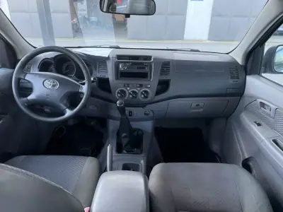 Toyota 2005 - 12500 EUR, 500000 km - AUTO.MOTO.pt - 500000km - foto 6 de 7