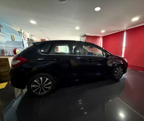 Citroën C4 2015 - 11950 EUR, 139224 km - AUTO.MOTO.pt - 139224km - foto 6 de 17