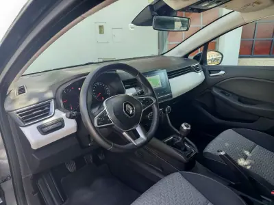 Renault Clio 2023 - 13490 EUR, 146100 km - AUTO.MOTO.pt - 146100km - foto 13 de 19