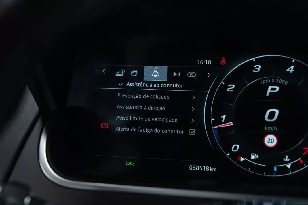 Jaguar F-Type 2021 - 55950 EUR, 38000 km - 38000km - foto 28 de 41