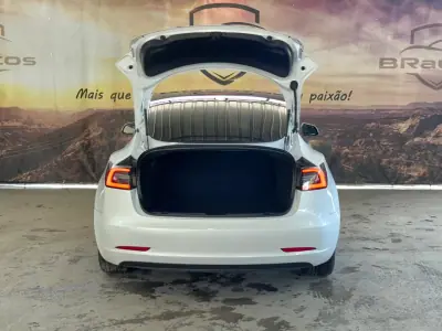 Tesla Model 3 2020 - 20900 EUR, 170759 km - AUTO.MOTO.pt - 170759km - foto 8 de 20