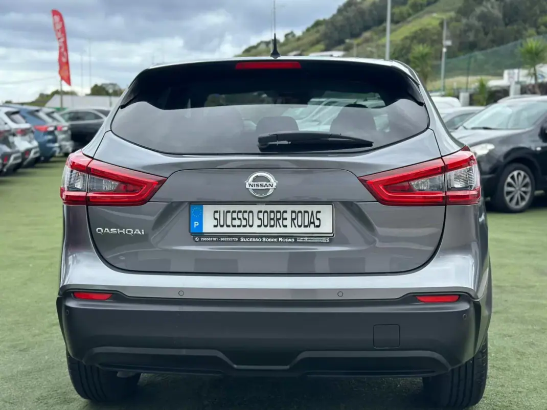 Nissan Qashqai 2018 - 20490 EUR, 79422 km - 79422km - foto 5 de 16
