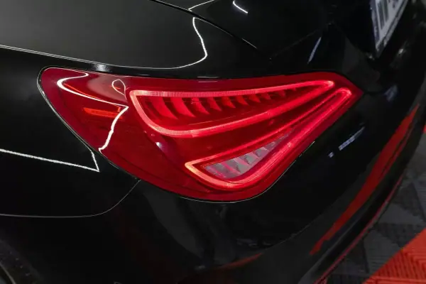 Mercedes-Benz CLA 220 2015 - 20490 EUR, 163154 km - AUTO.MOTO.pt - 163154km - foto 24 de 24