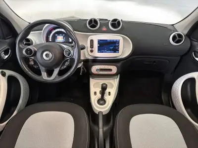 Smart ForFour 2018 - 12450 EUR, 61298 km - 61298km - foto 11 de 16