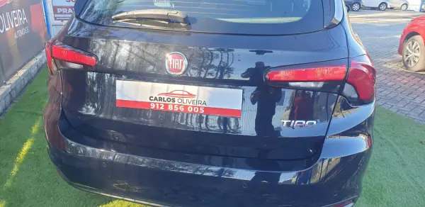 Fiat Tipo Station Wagon 2019 - 10950 EUR, 170000 km - AUTO.MOTO.pt - 170000km - foto 4 de 13