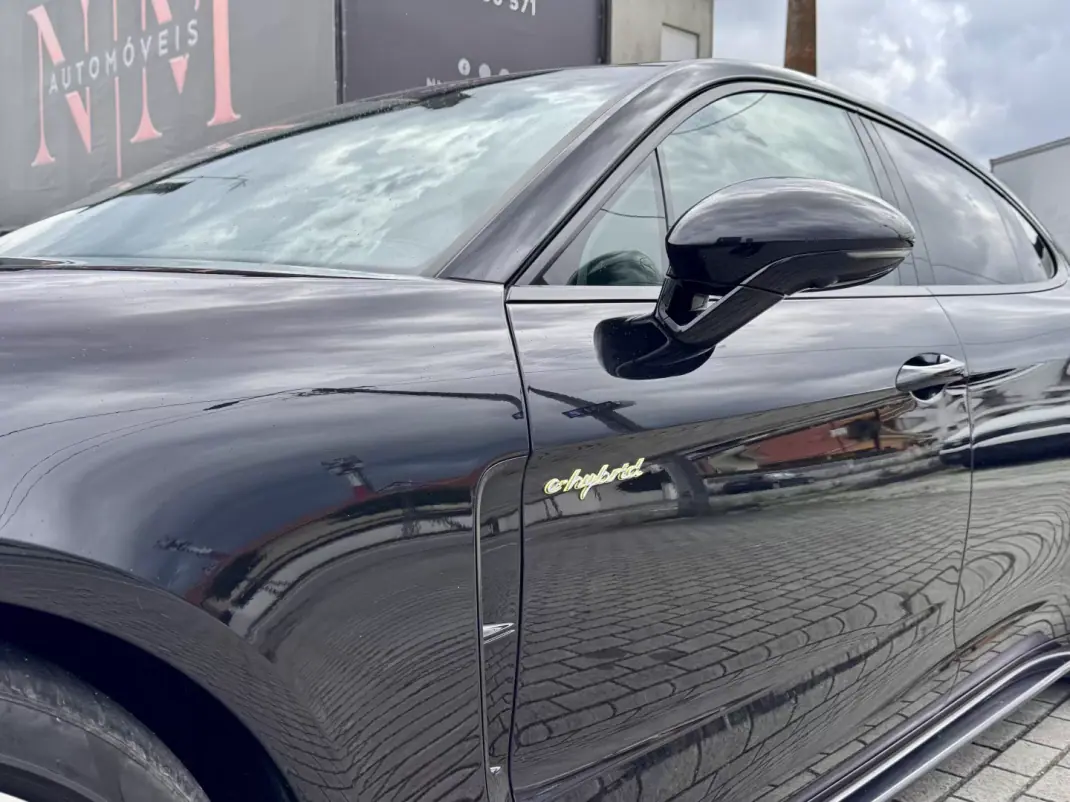 Porsche Panamera 2019 - 75990 EUR, 69000 km - AUTO.MOTO.pt - 69000km - foto 5 de 17