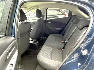 Mazda 2 2019 - 14350 EUR, 55422 km - AUTO.MOTO.pt - 55422km - foto 14 de 17